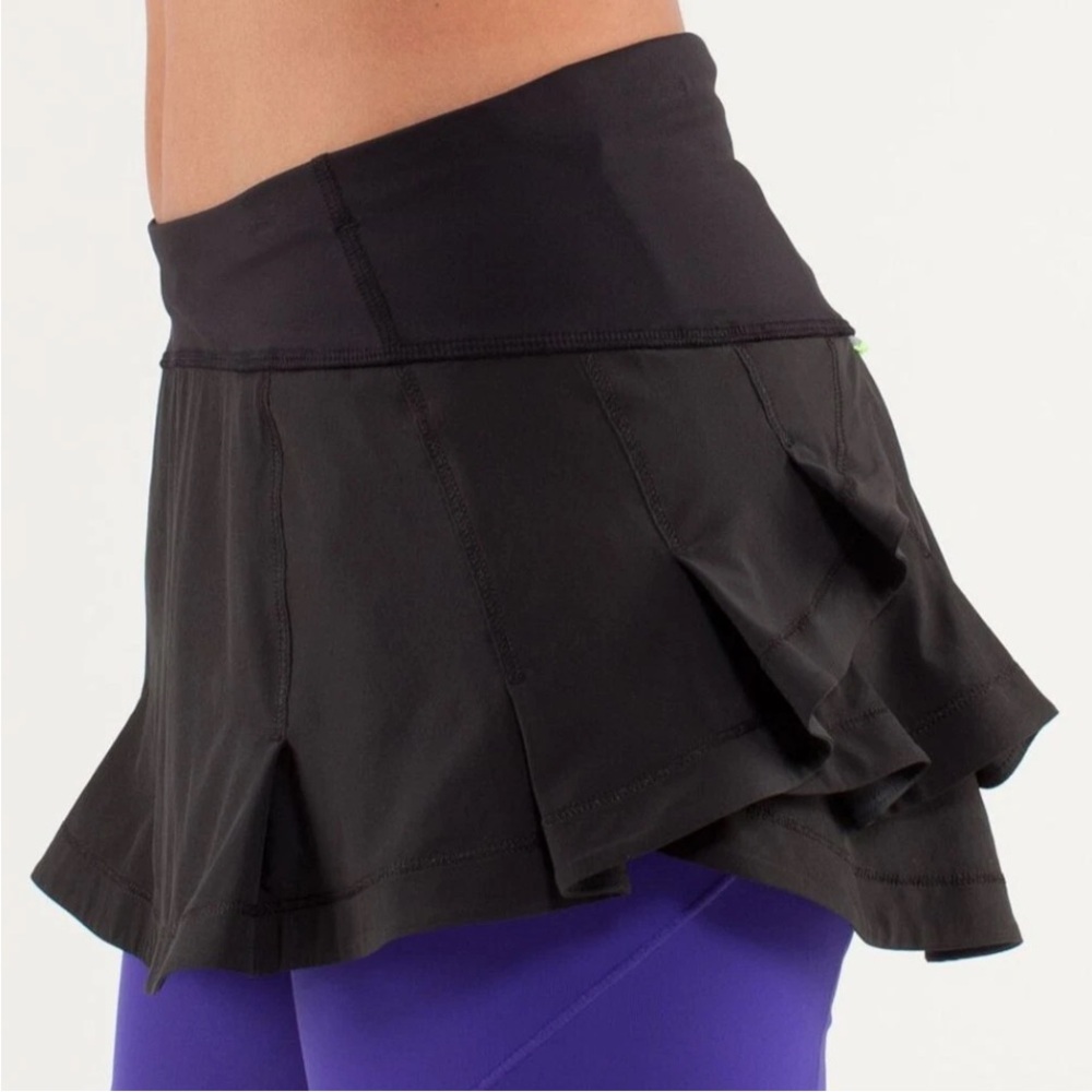 Lululemon Athletics Presta Cycling Black Skirt Size 10 Reflective Ruffle